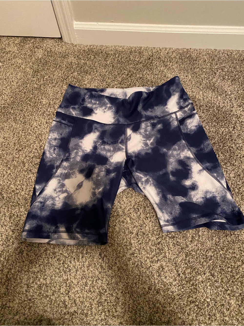 Old Navy Tie-Dye Navy and White Active Biker Shorts Size XL